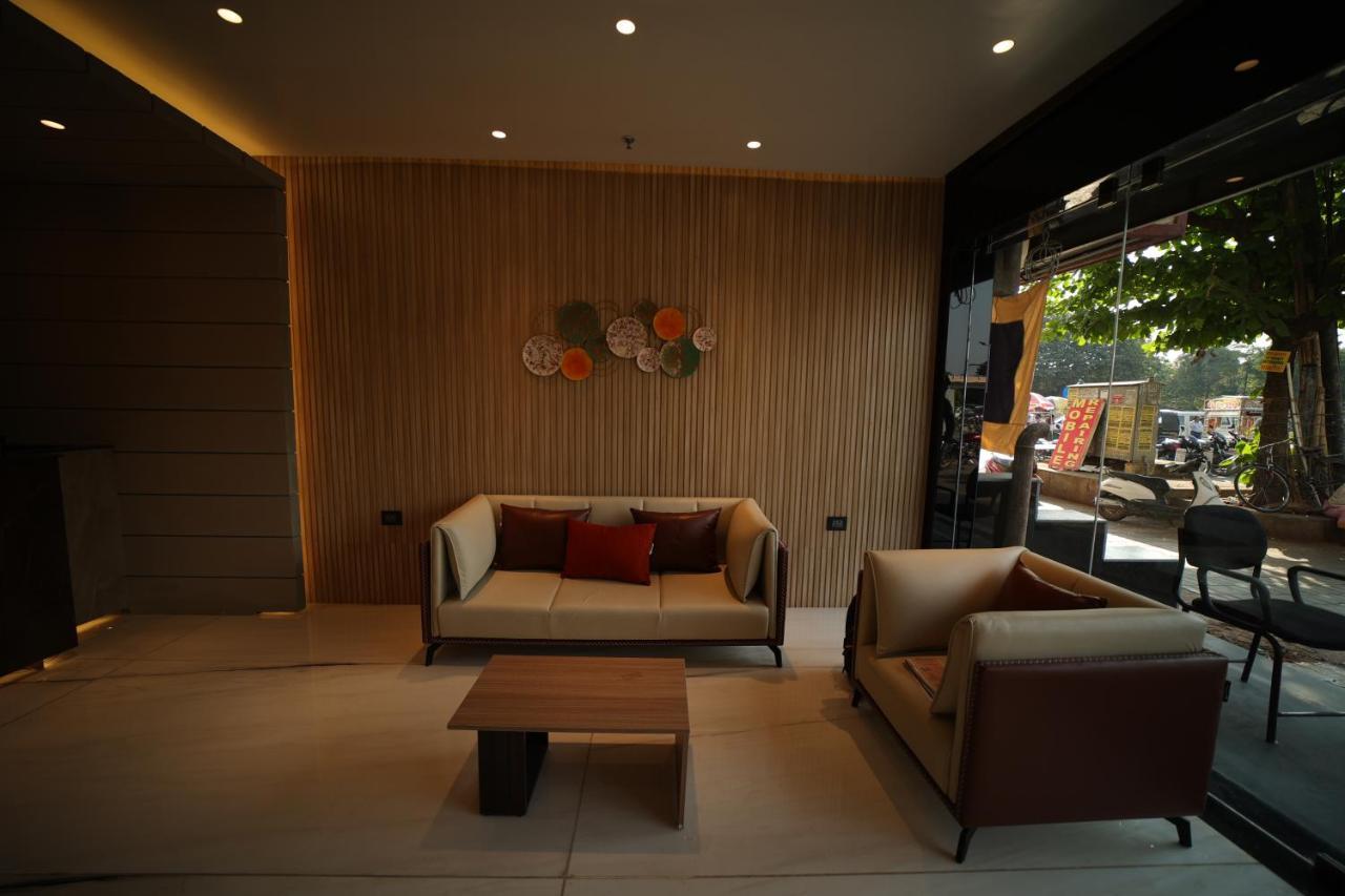 Hotel Marigold Bhubaneswar Bagian luar foto