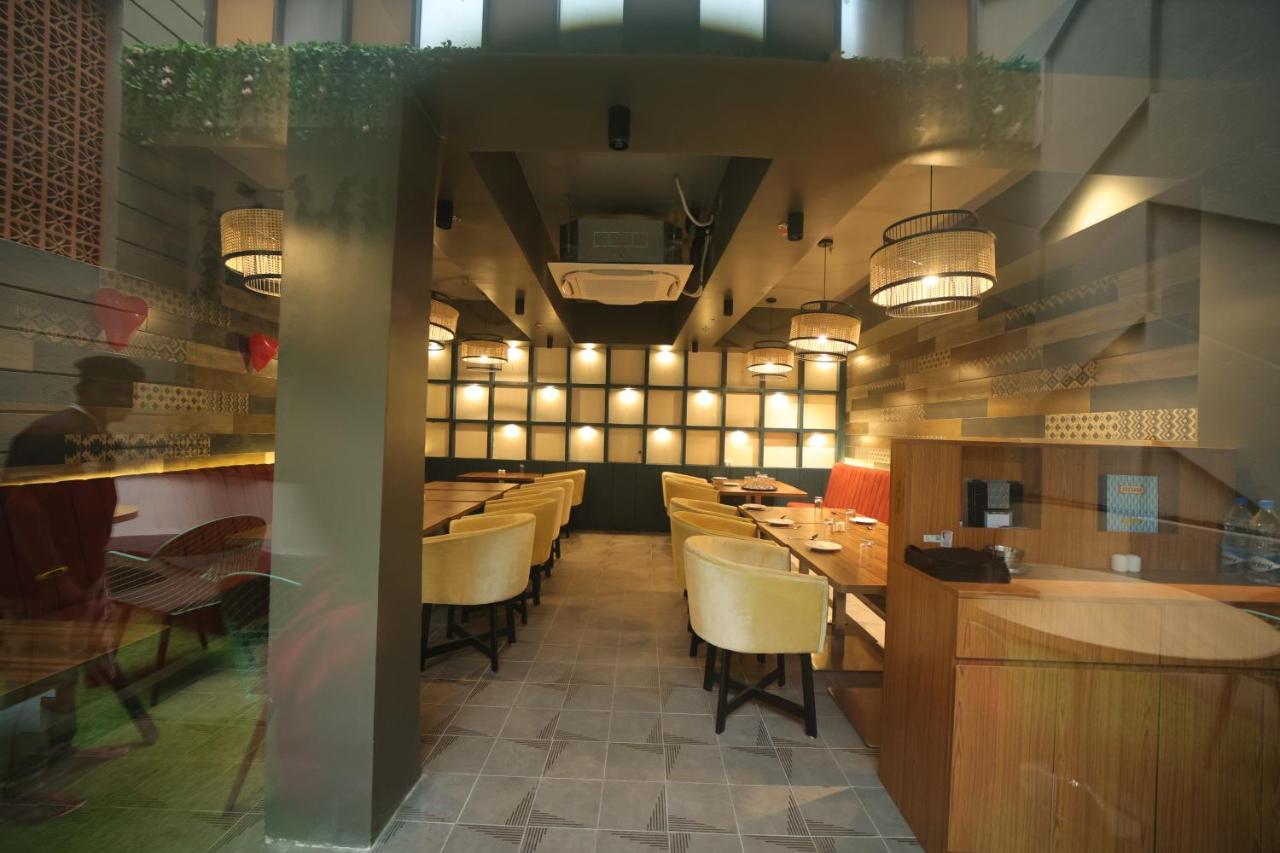 Hotel Marigold Bhubaneswar Bagian luar foto